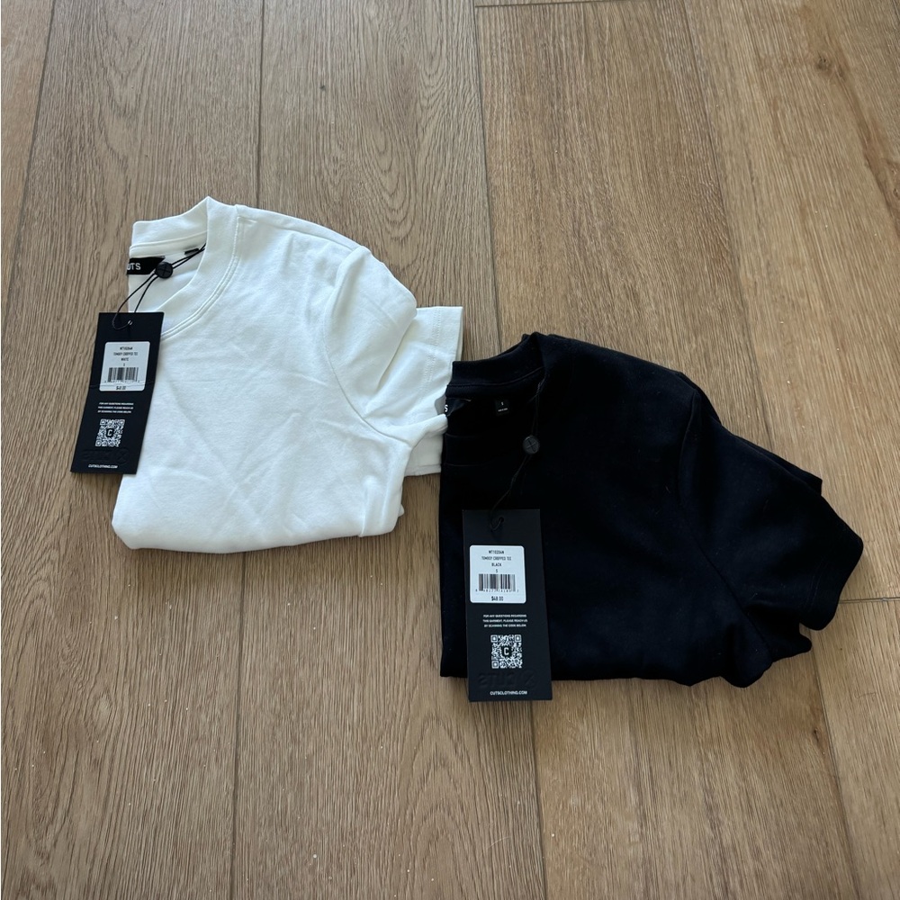 Set of White and Black Cuts T-Shirts